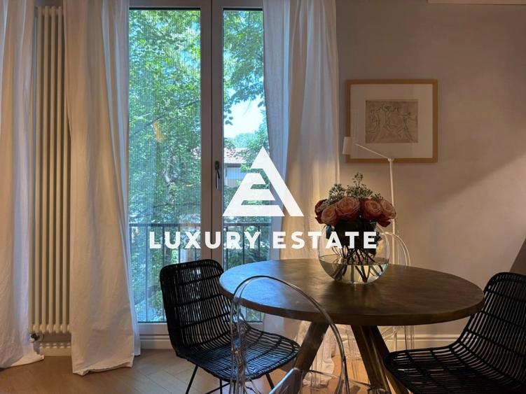 Apartament cu 3 camere semidecomandat în Capitale