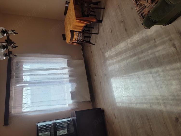 Casă cu 4 camere cu Teren 5650 Mp în Criciova