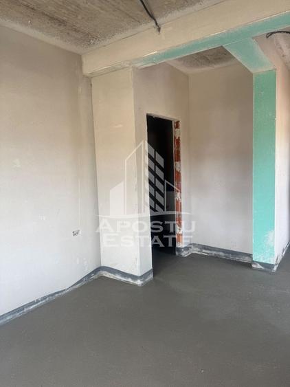 Duplex cu 4 camere cu Canalizare în Ghiroda