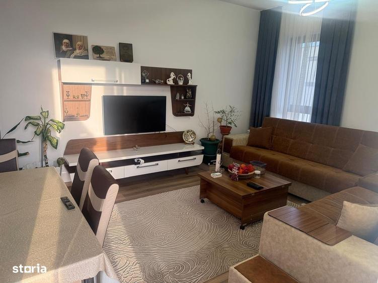 Apartament cu 3 camere decomandat în Matraca