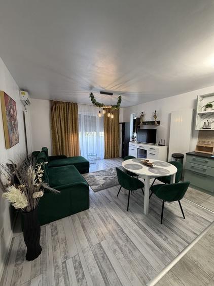 Apartament cu 3 camere decomandat în Tomis Plus