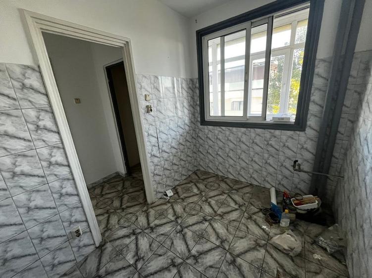 Apartament cu 2 camere semidecomandat în Clăbucet