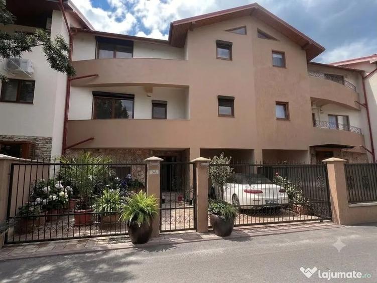 Casă cu 7 camere cu Teren 168 Mp în Nord