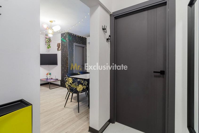 Apartament cu 3 camere semidecomandat în Apărătorii Patriei