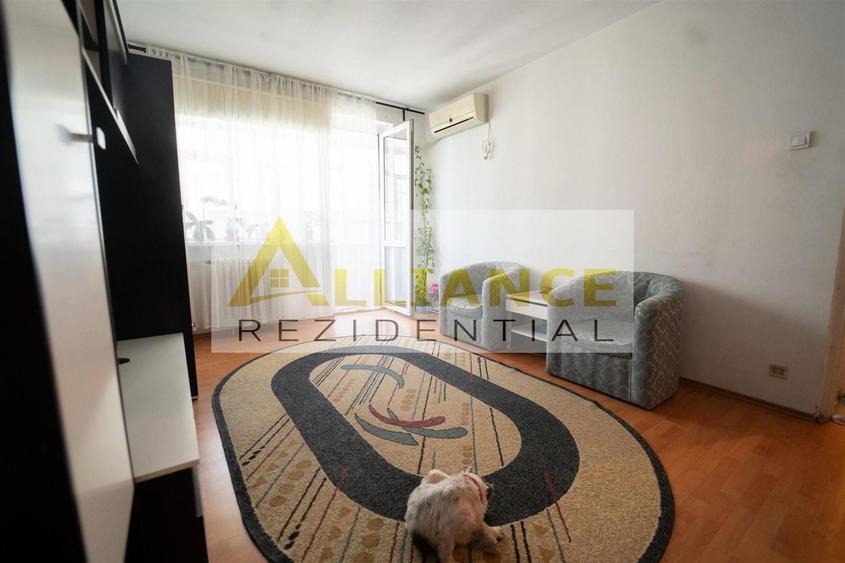 Apartament cu 3 camere decomandat, mobilat în Tineretului