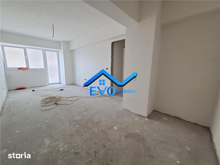 Apartament cu 2 camere decomandat în Galata