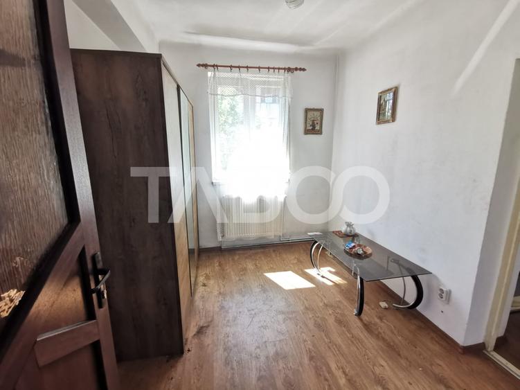 Duplex cu 2 camere cu Canalizare în Central