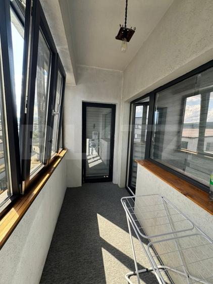 Apartament cu 2 camere semidecomandat, mobilat în Florești