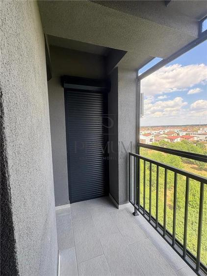 Apartament cu 2 camere semidecomandat, mobilat în Aradului