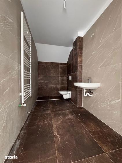 Apartament cu 4 camere în Tractorul