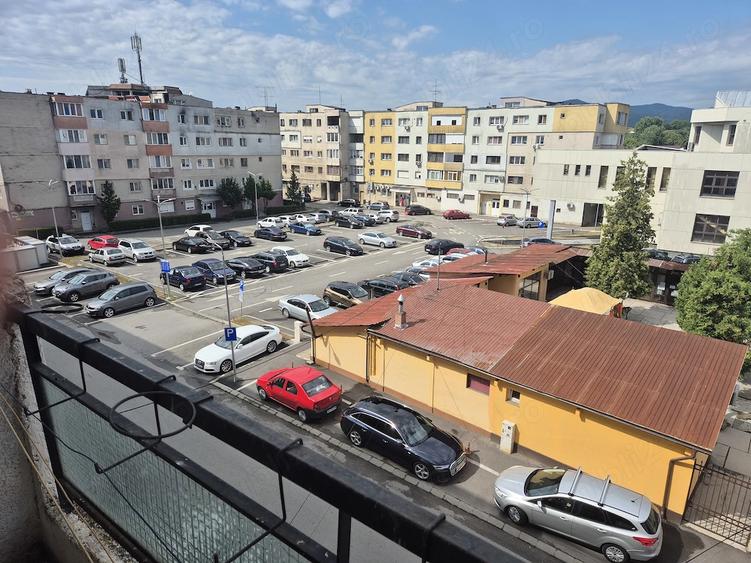 Apartament cu 2 camere decomandat în Ultracentral