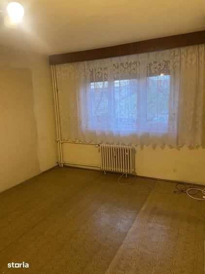 Apartament cu 3 camere decomandat în Rogerius