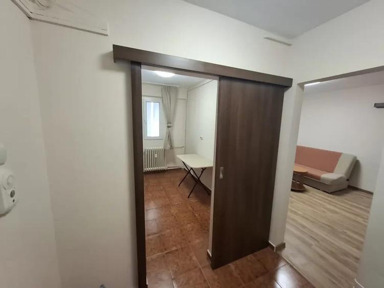 Apartament cu 2 camere semidecomandat în Titan