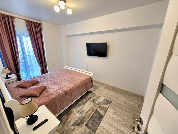 Apartament cu 2 camere decomandat în Faleză