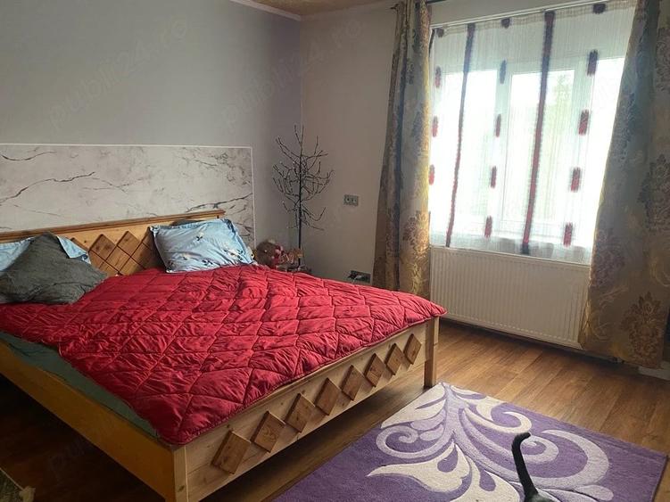Casă cu 4 camere cu Teren 900 Mp în Central