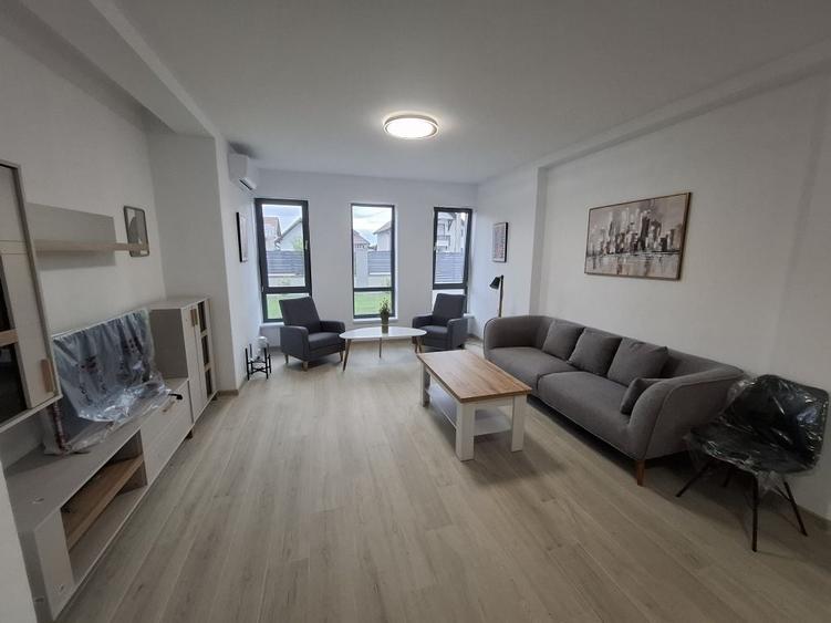 Casă cu 3 camere cu Teren 330 Mp în Livada