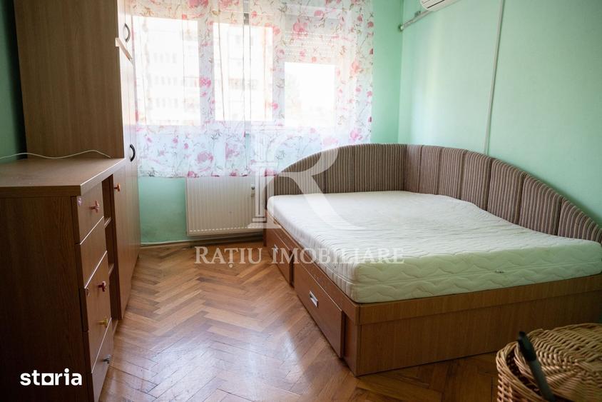 Apartament cu 3 camere decomandat în Decebal