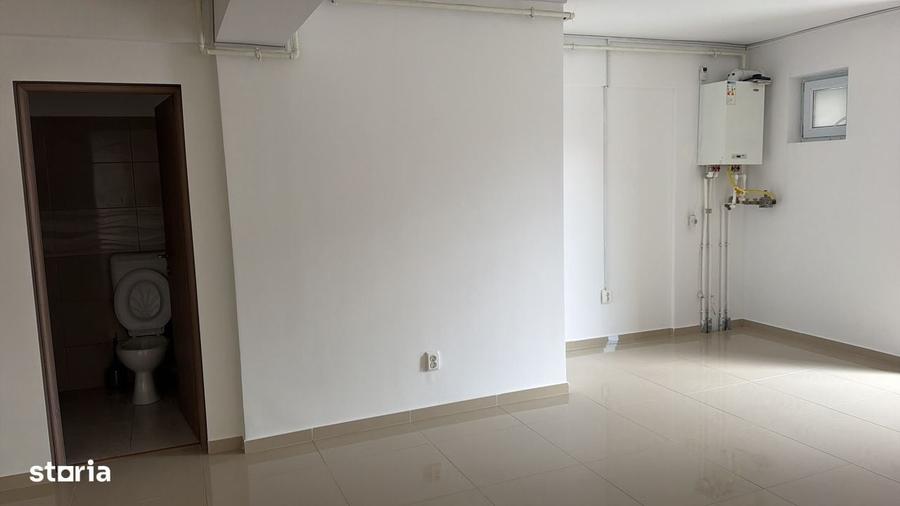 Spațiu comercial, de 65 mp, în Central