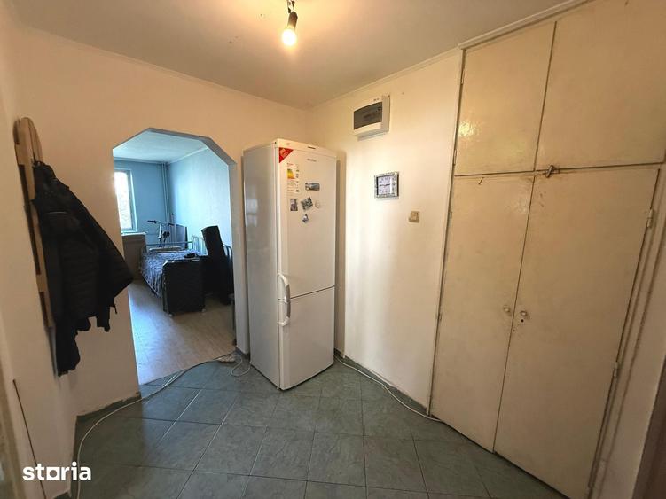 Apartament cu 3 camere în Crângași