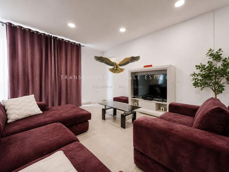 Apartament cu 3 camere semidecomandat, mobilat în Dâmbul Rotund