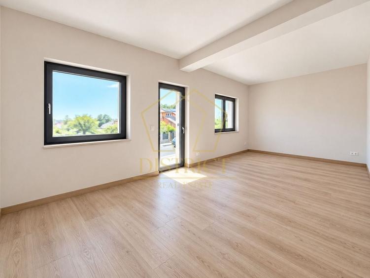 Duplex cu 4 camere cu Canalizare în Dumbrăvița