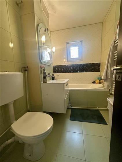 Apartamente 3 Camere Decomandat, Etaj 2, Zona KM 5 - 16