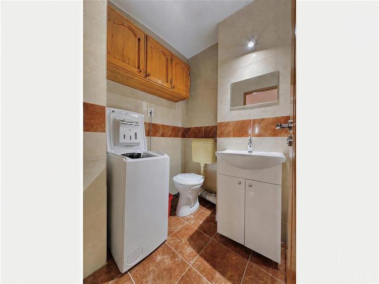 Apartament cu 3 camere decomandat, mobilat în Bartolomeu