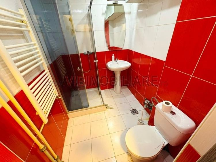 Apartament cu 3 camere semidecomandat în Giulești