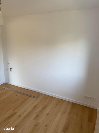 Apartament cu 4 camere în Domnești