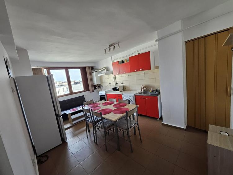 Apartament cu 2 camere semidecomandat, mobilat în Ultracentral