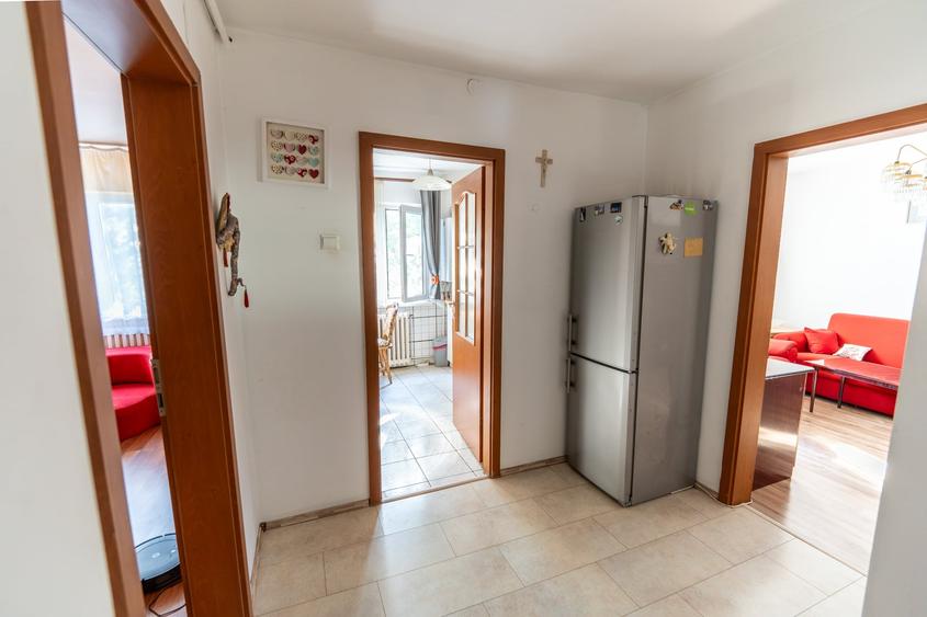 Apartament cu 3 camere semidecomandat în Mănăștur