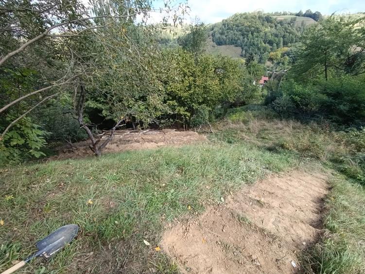 Teren intravilan construibil cu toate utilita?ile in Bran - 3