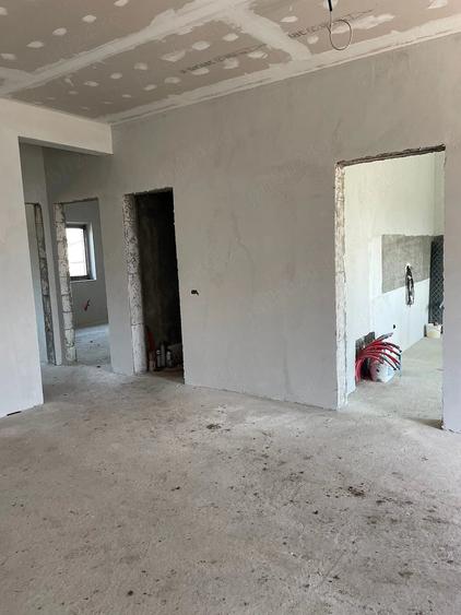 Casă cu Teren 610 Mp în Cumpăna
