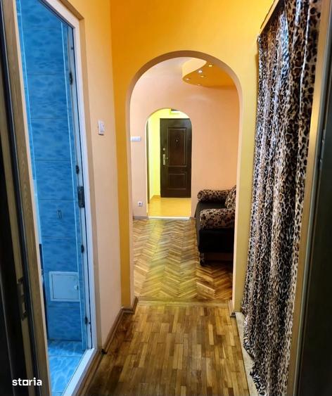 Apartament cu 2 camere semidecomandat în Matei Voievod