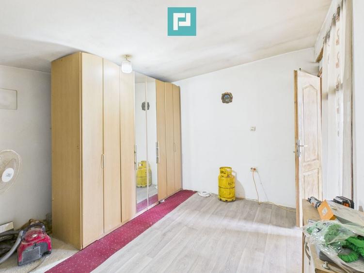 Casă individuală cu 3 camere cu Canalizare în Galșa