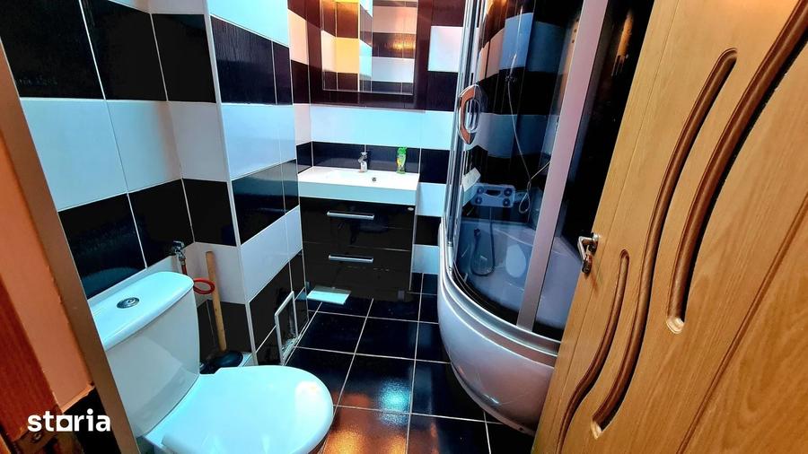 Apartament cu 3 camere în Moneasa
