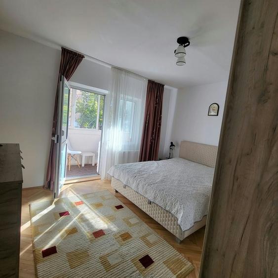 Apartament cu 2 camere decomandat în Lacu