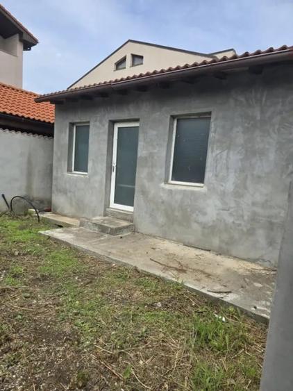 Spațiu comercial, de 90 mp, în Central
