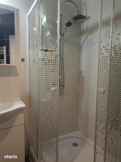 Apartament cu 3 camere în Cristian