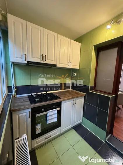 Apartament cu 4 camere decomandat în Central