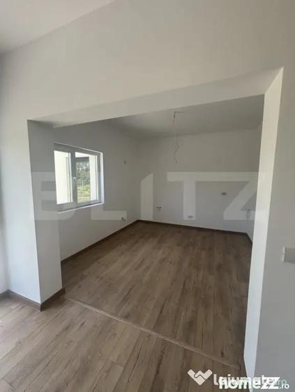 Casă cu 4 camere cu Teren 300 Mp în Ghiroda