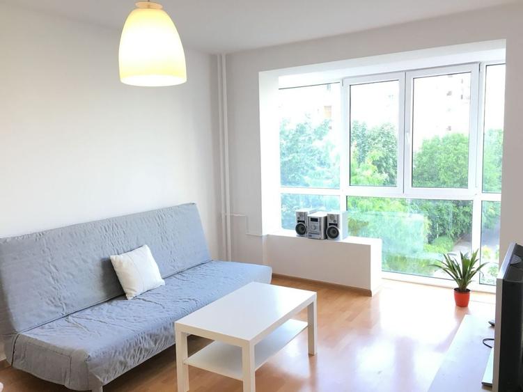Apartament cu 3 camere, mobilat în Tineretului