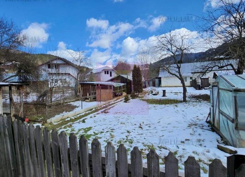 Teren de 667 mp, în Azuga