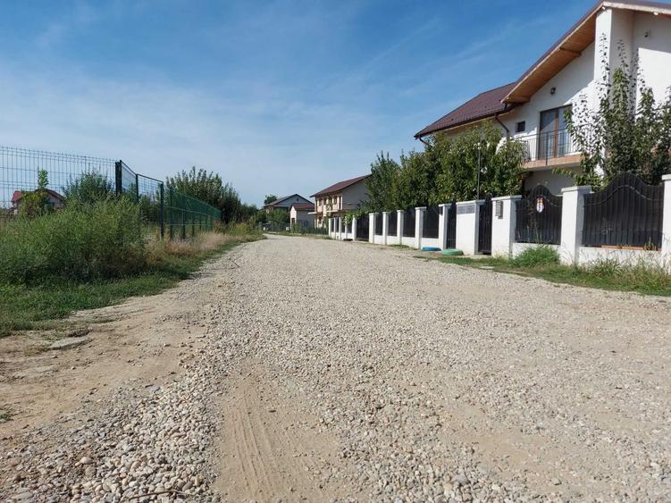 Teren Construcții intravilan de 400 mp, în Vârteju