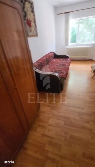 Casă cu 3 camere cu Teren 341 Mp în Central