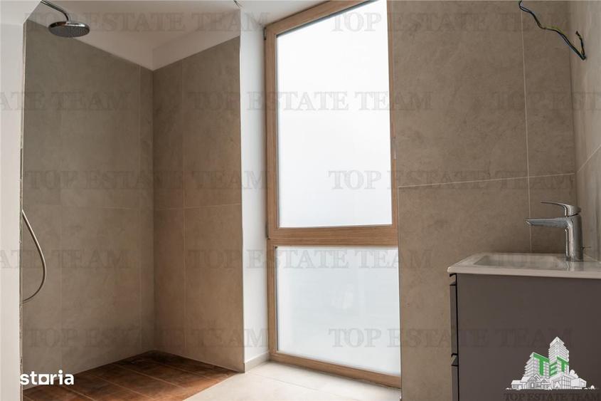 Casă cu 4 camere în Ostratu