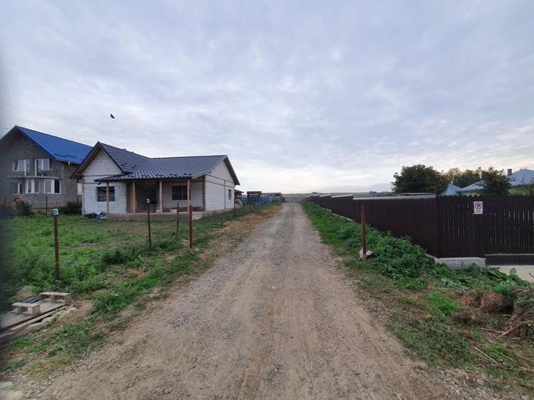 Teren de 1056 mp, în Răchiți