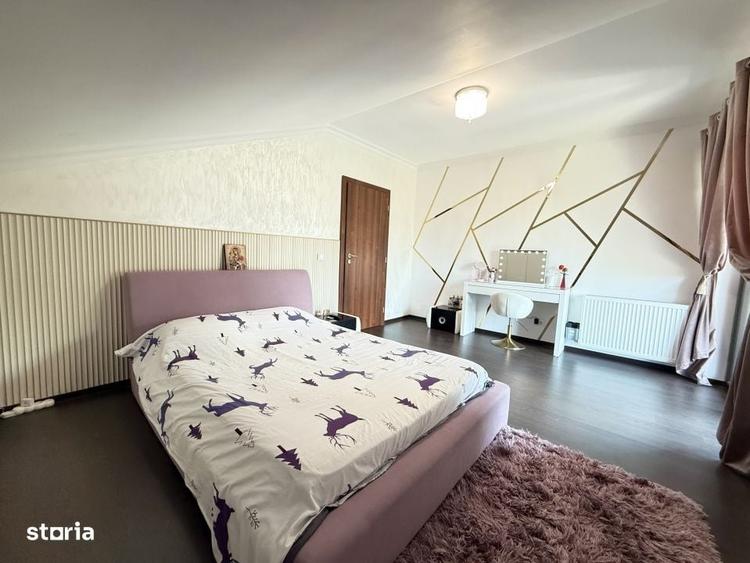 Casă cu 4 camere în Central