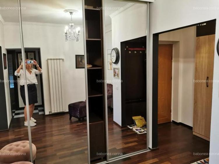 Apartament cu 2 camere decomandat, mobilat în Victoriei