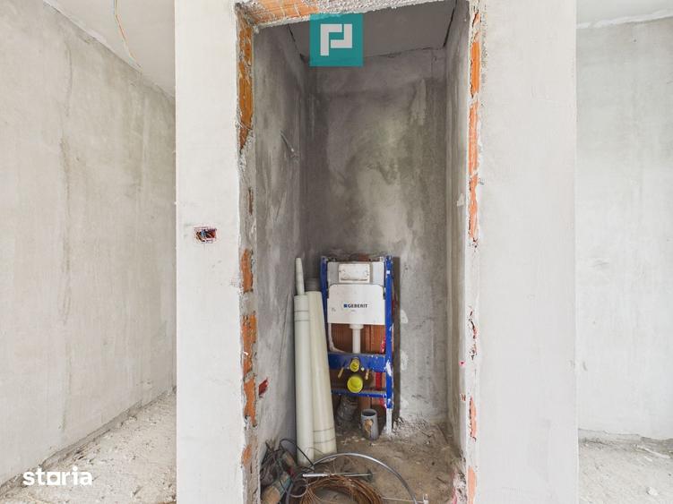 Casă cu 4 camere cu Teren 684 Mp în Zimandu Nou